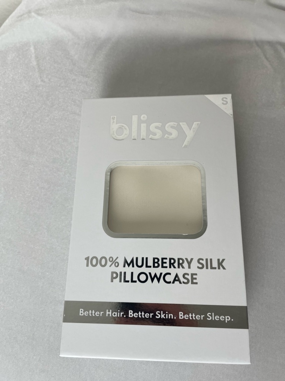 Blissy 100 % mulberry silk pillowcase Ivory / white std size NWT